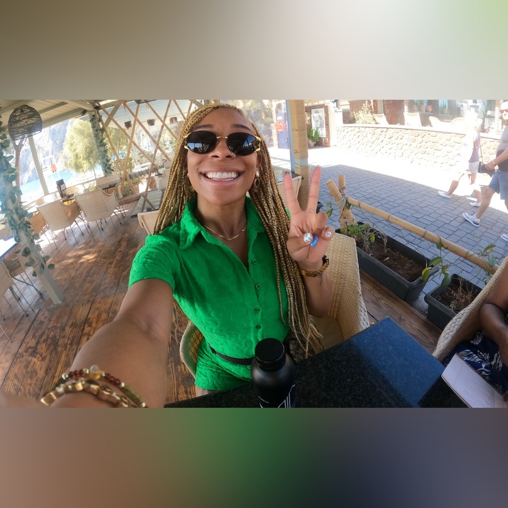 Meet your Posher, Denise